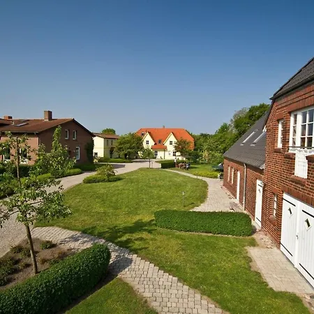 Ferienhof Wellendorf - Haus Am Teich Nr. 1 - #11066 * Wulfen auf Fehmarn