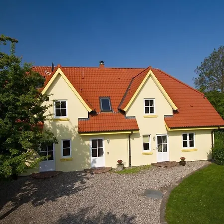Ferienhof Wellendorf - Haus Am Teich Nr. 1 - #11066 Wulfen auf Fehmarn